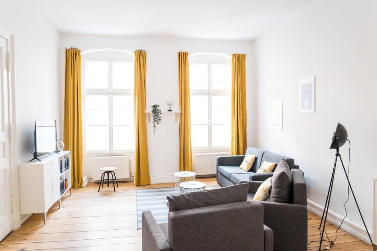 Apartment At Rosenthaler Platz Berlin Bagian luar foto